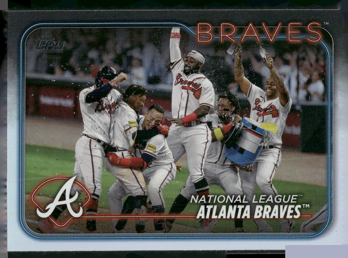 2024 Topps #154 Atlanta Braves Rainbow Foil