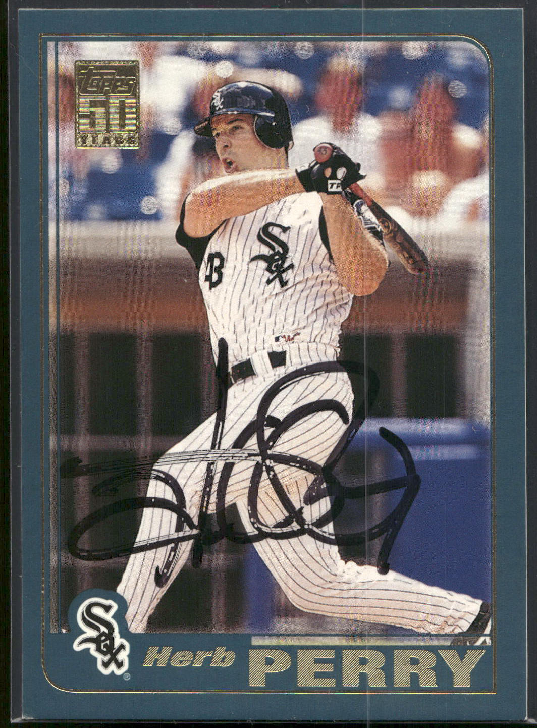 2001 Topps #137 Herb Perry - On Card Autograph