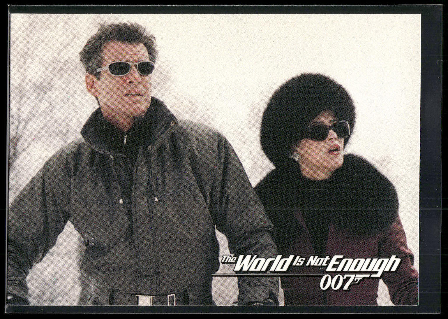 1999 Inkworks James Bond The World Is Not Enough #23 Trouble Up Ahead