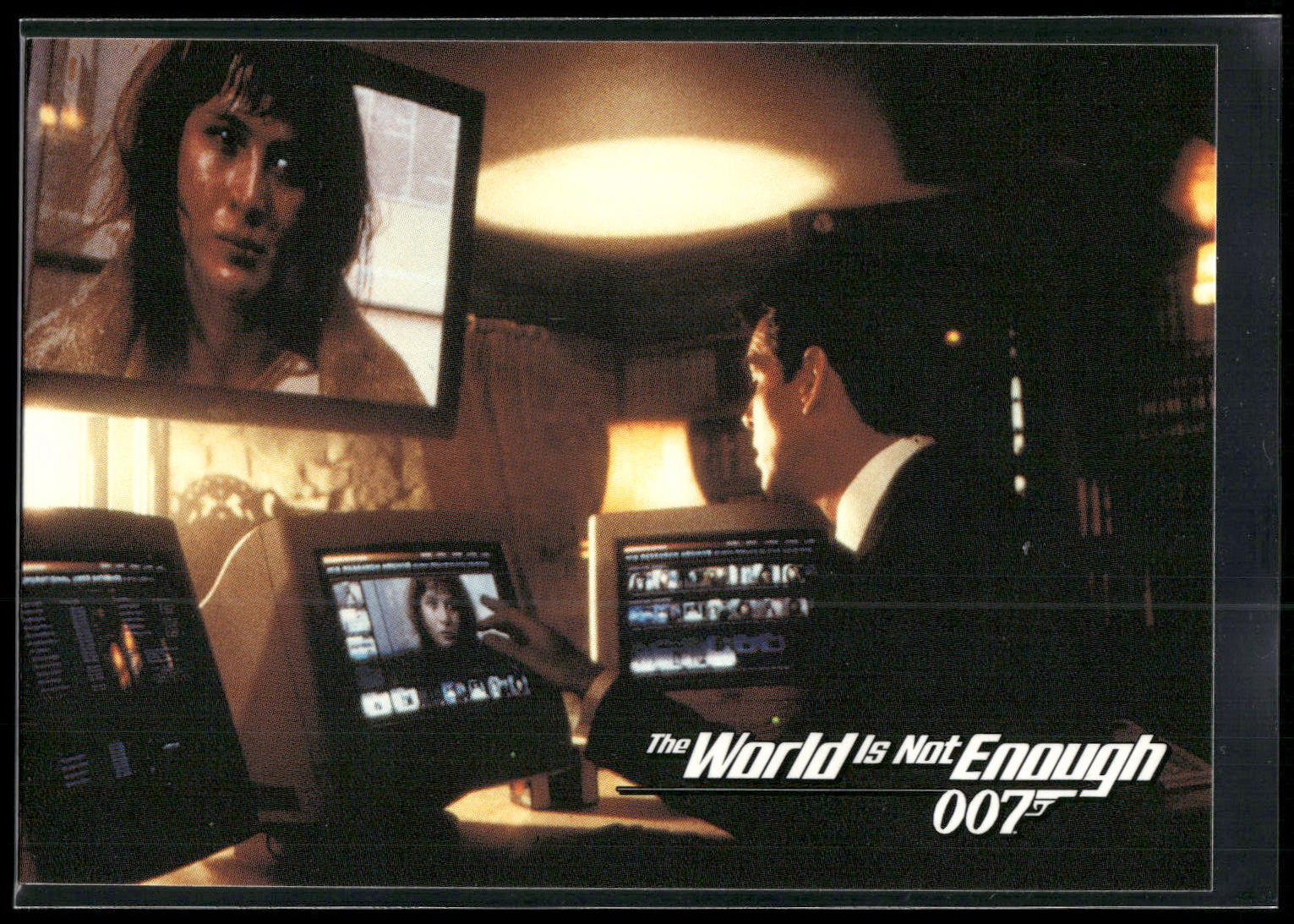 1999 Inkworks James Bond The World Is Not Enough #19 Exploring the Painful Past