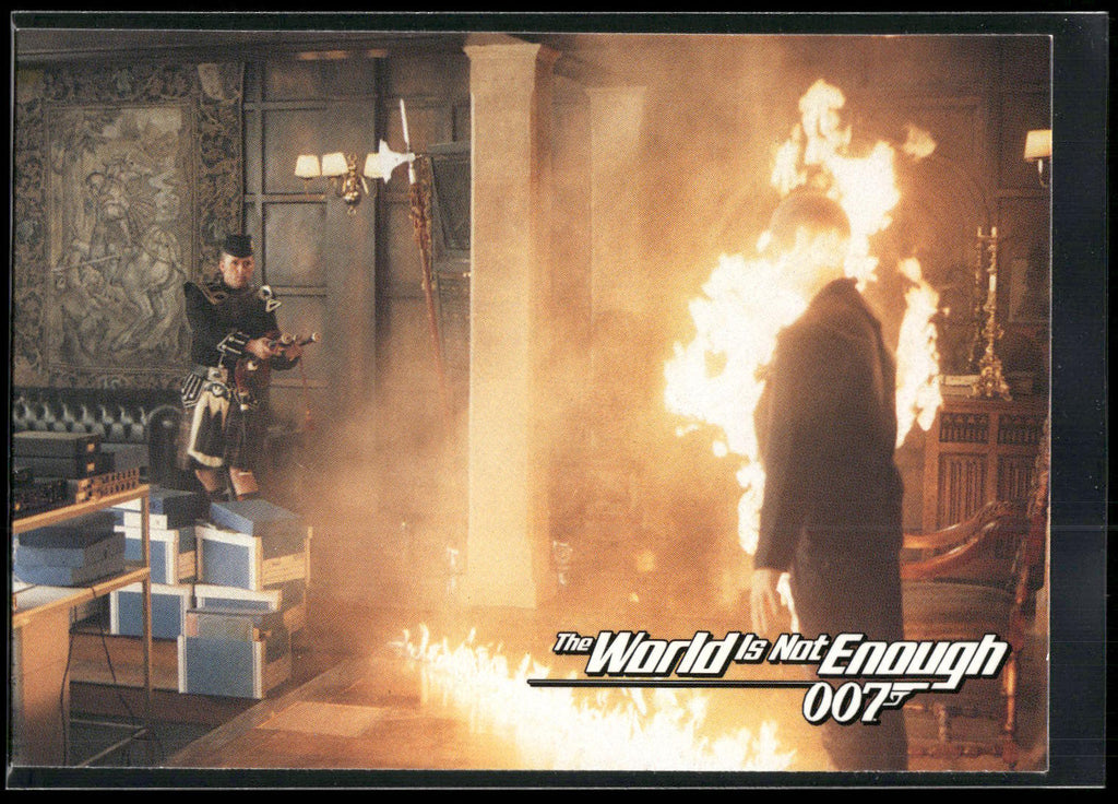 1999 Inkworks James Bond The World Is Not Enough #17 Inside Q's Workshop