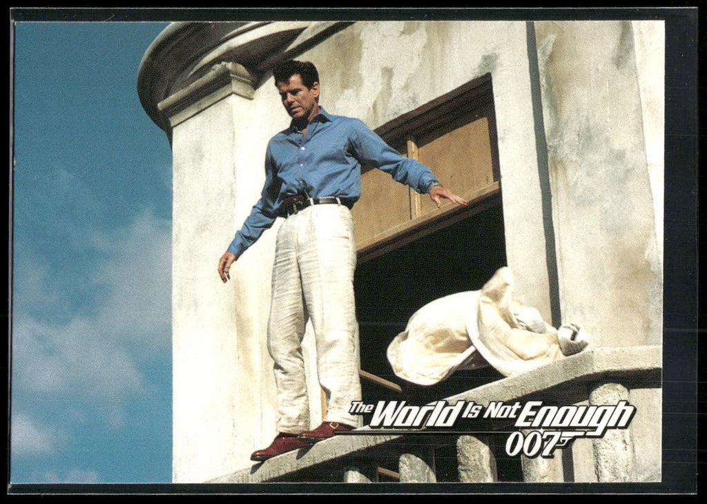 1999 Inkworks James Bond The World Is Not Enough #58 Spy Dive