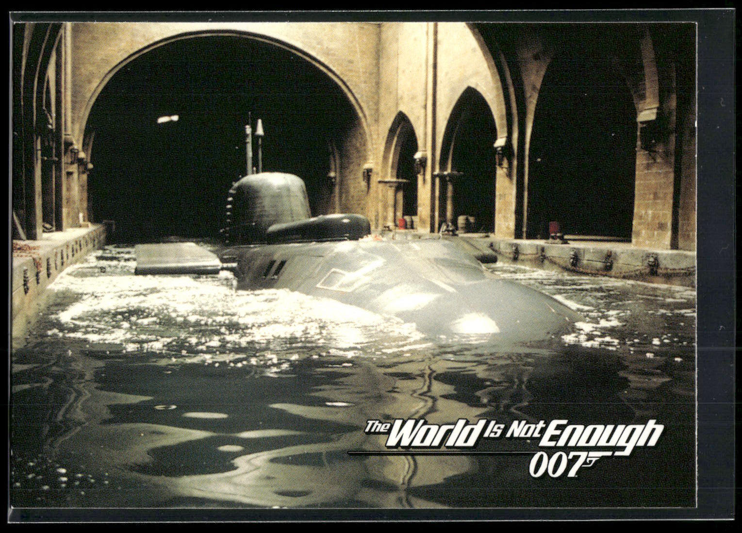 1999 Inkworks James Bond The World Is Not Enough #48 Unfriendly Waters