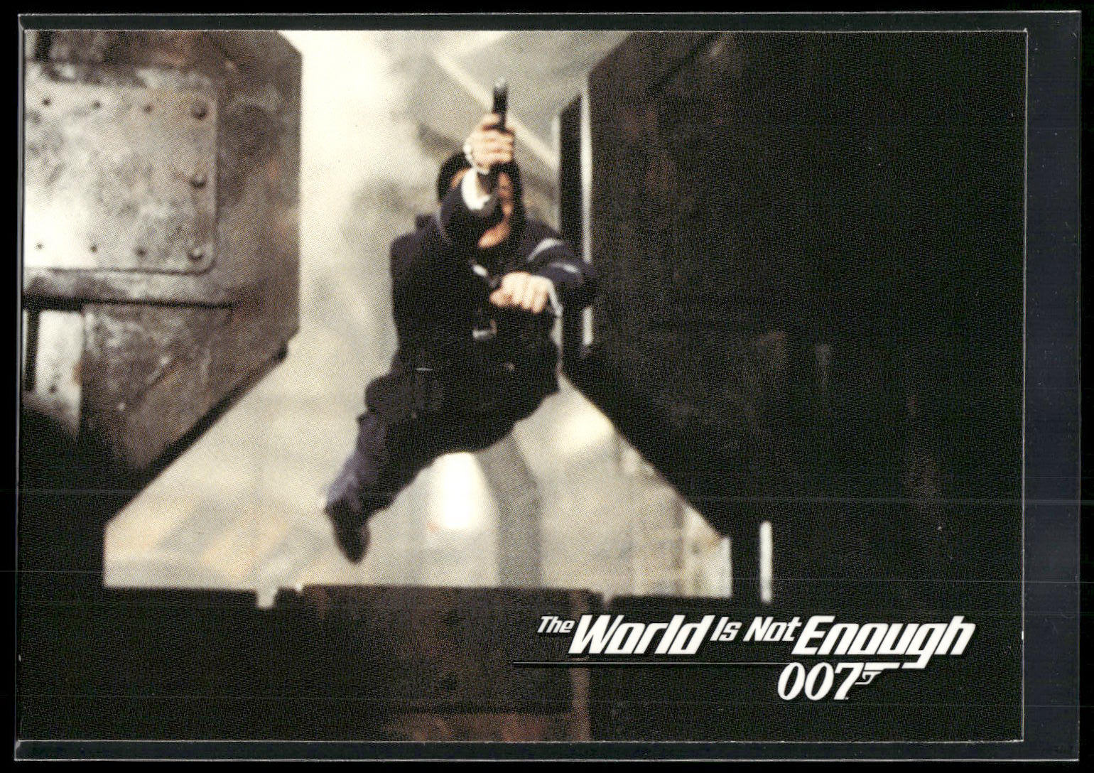 1999 Inkworks James Bond The World Is Not Enough #38 Flight to Freedom