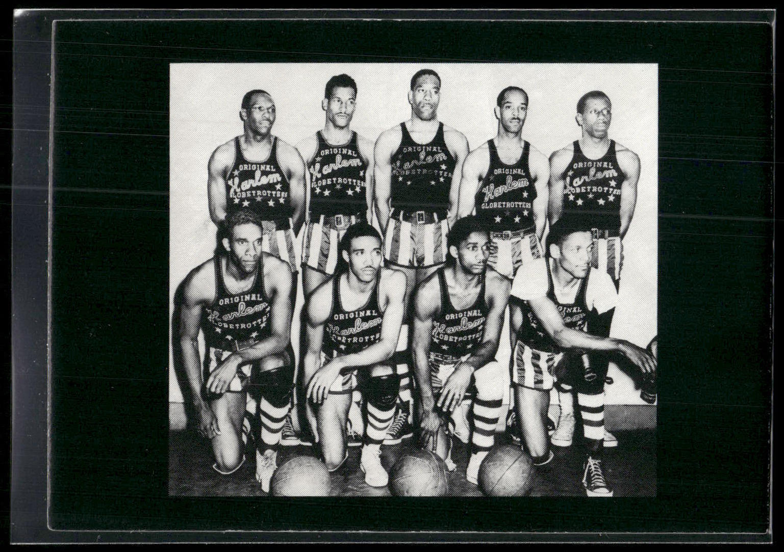 1992 Comic Images Harlem Globetrotters #41 Pioneering Prankster