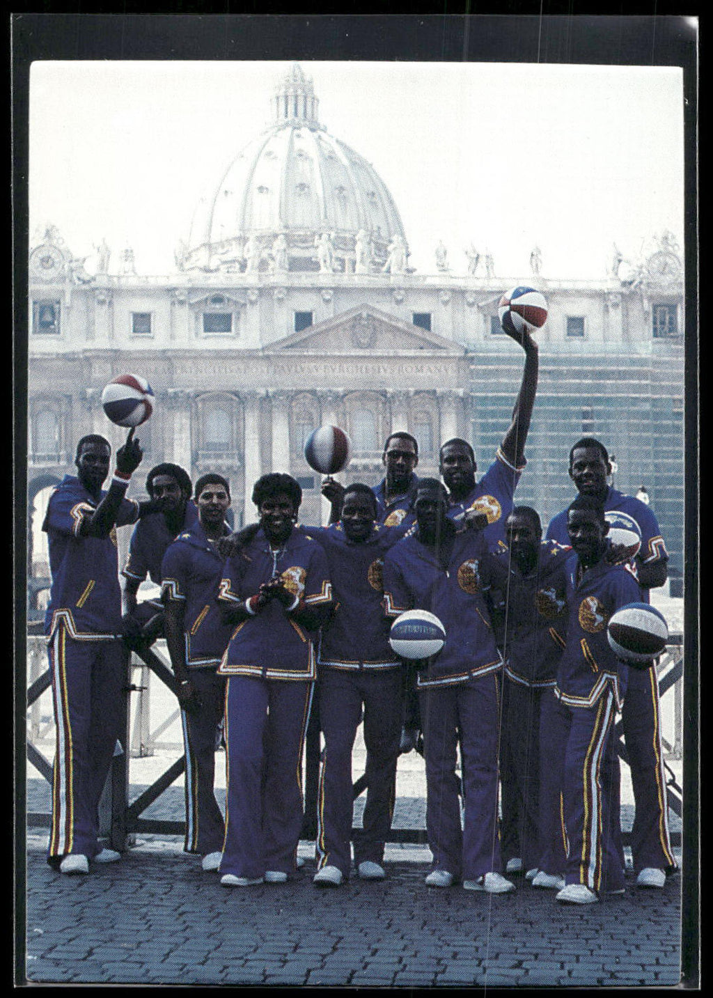 1992 Comic Images Harlem Globetrotters #82 City Slickers