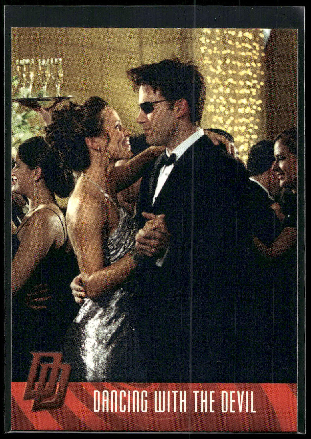 2003 Topps Daredevil #35 Dancing with the Devil