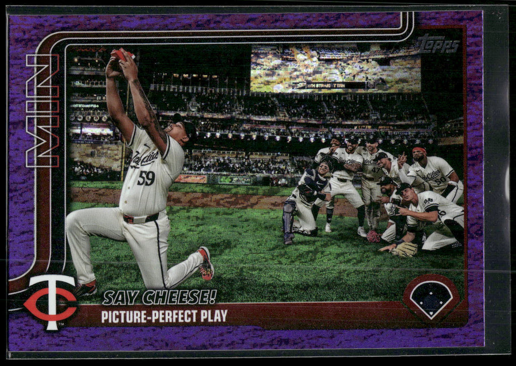 2025 Topps #81 Say Cheese! Picture-Perfect Play Purple Holo Foil #/250
