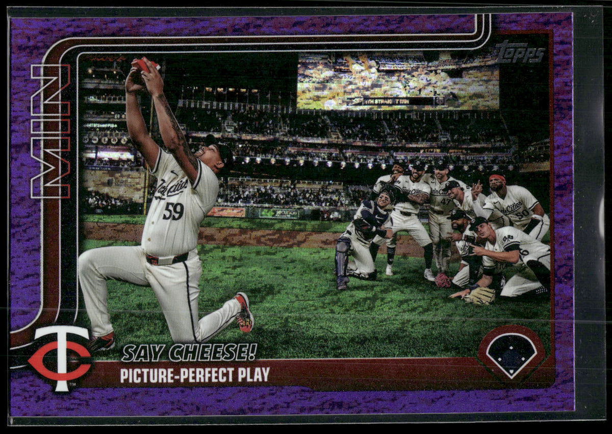 2025 Topps #81 Say Cheese! Picture-Perfect Play Purple Holo Foil #/250