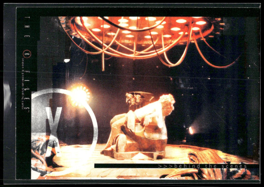 2002 Inkworks X-Files Season 8 #86 Low-Tech Future