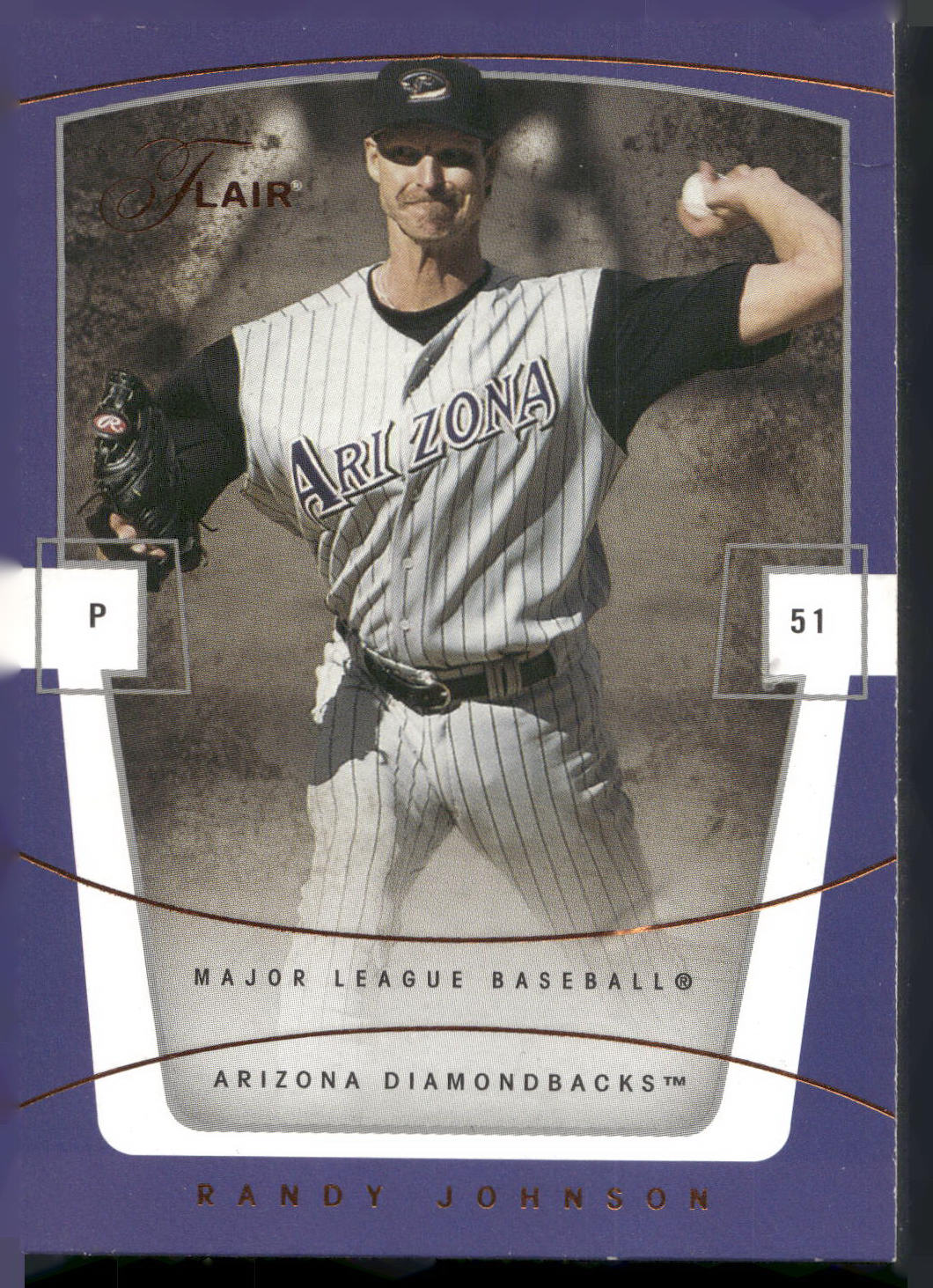 2004 Flair #54 Randy Johnson