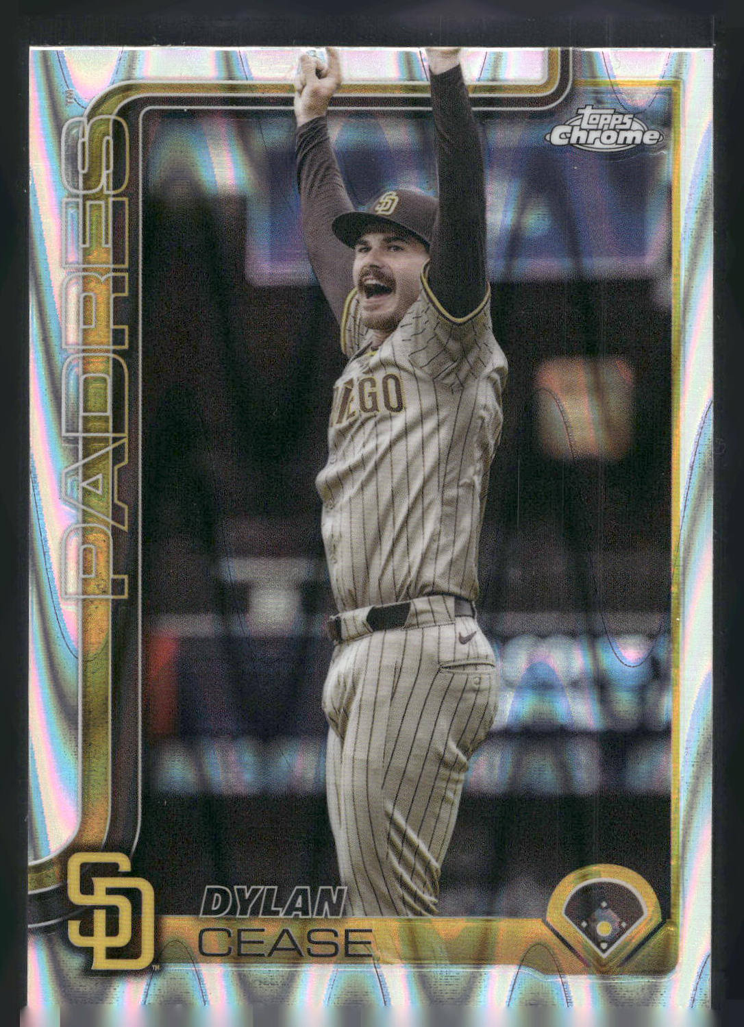 2025 Topps Chrome #212 Dylan Cease RayWave Refractors