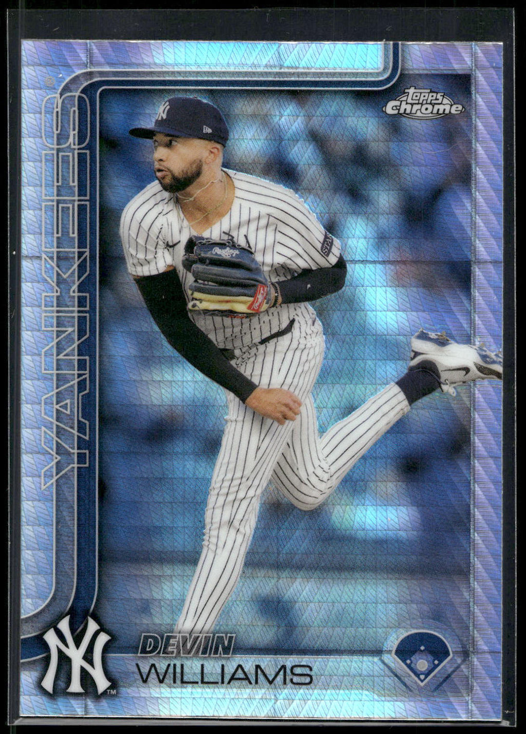 2025 Topps Chrome #153 Devin Williams Prism Refractors