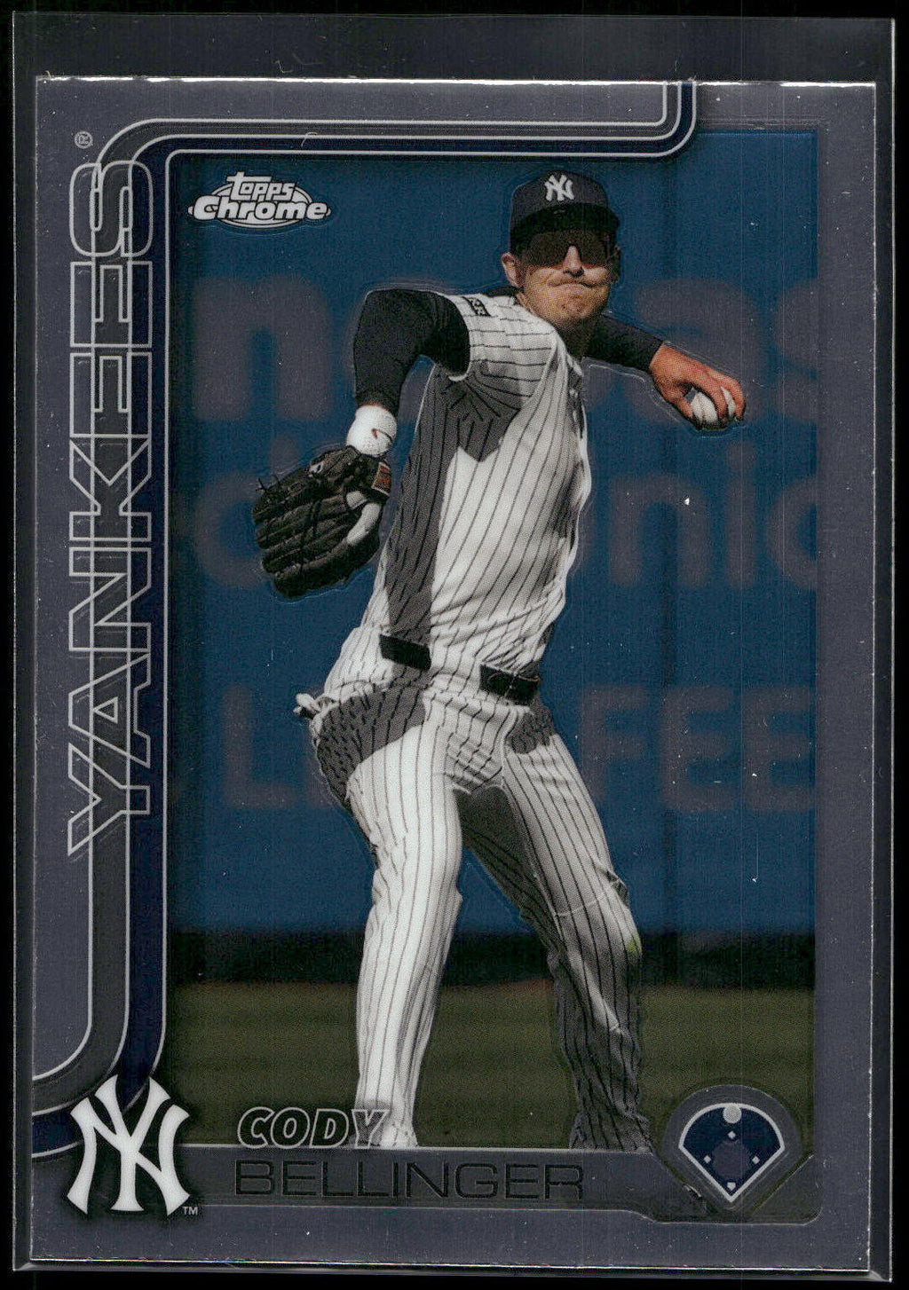 2025 Topps Chrome #83 Cody Bellinger