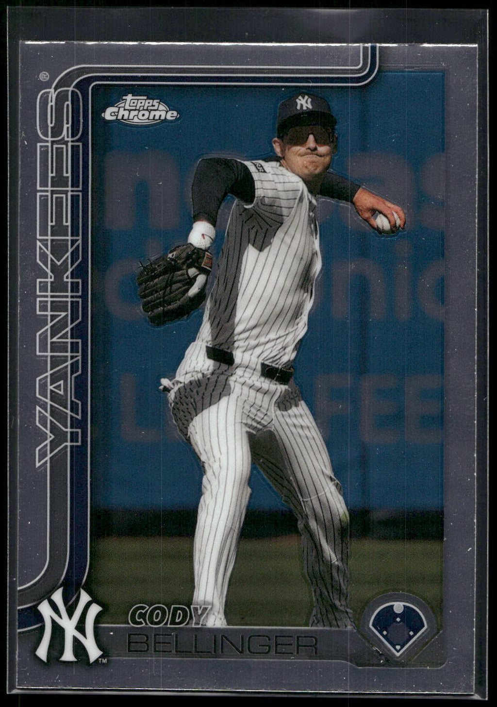 2025 Topps Chrome #83 Cody Bellinger