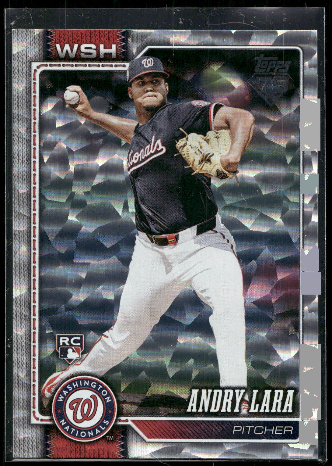 2026 Topps #36 Andry Lara Silver Crackle Foil