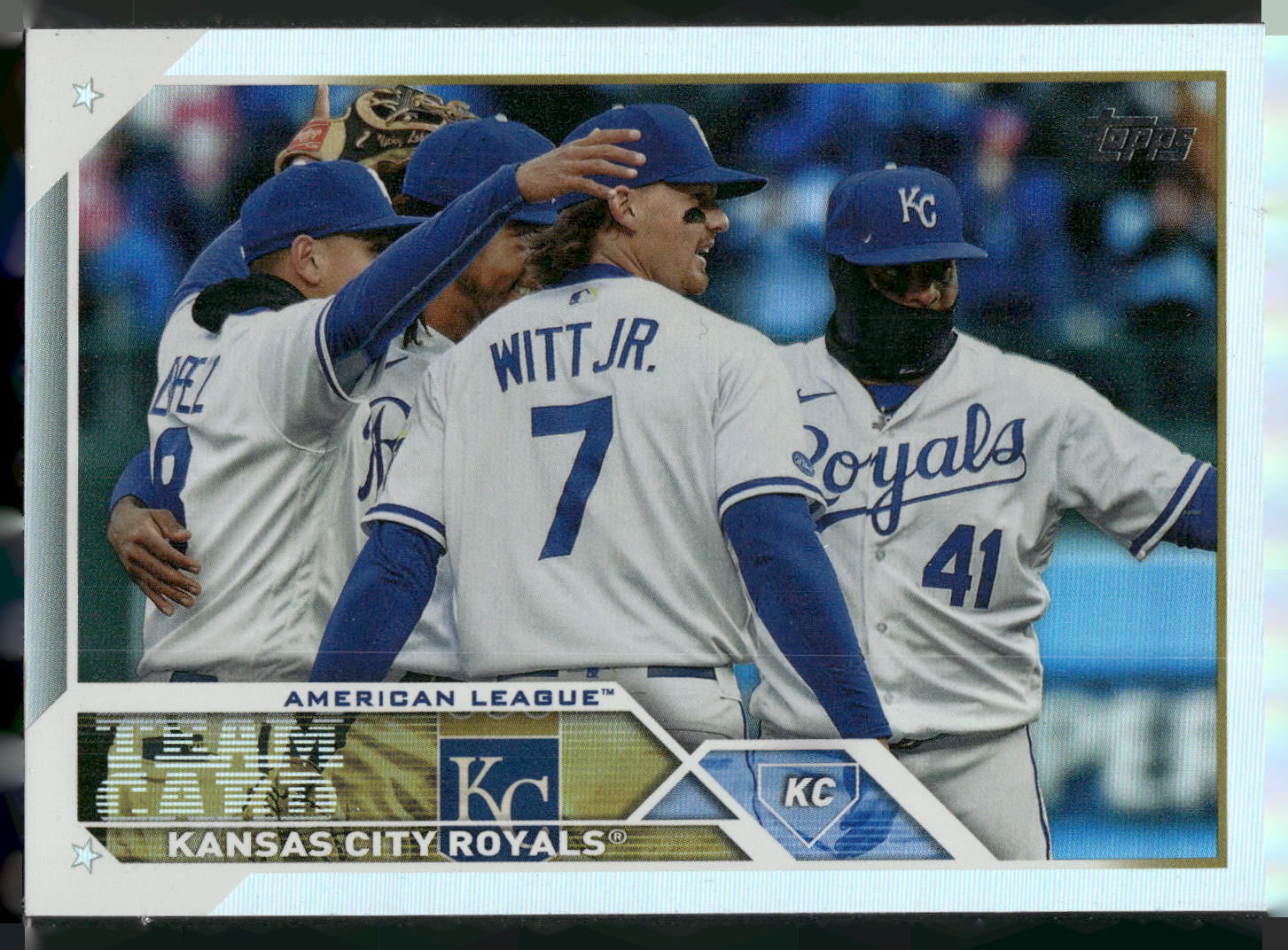 2023 Topps #134 Kansas City Royals Rainbow Foil
