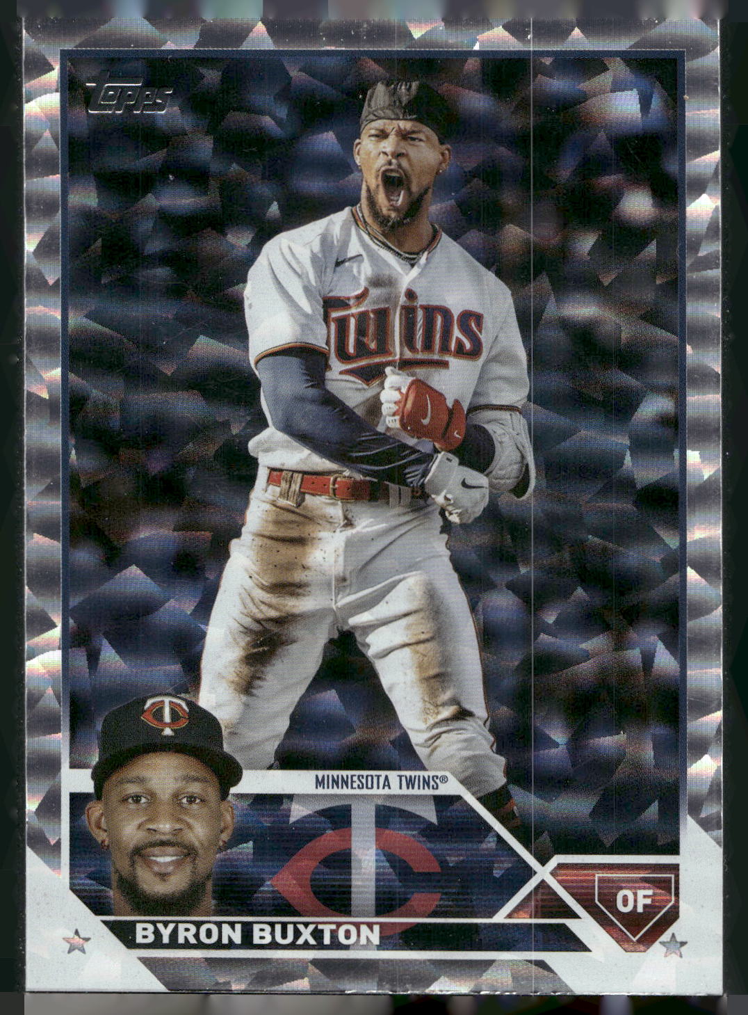 2023 Topps #25 Byron Buxton Silver Pattern Foilboard