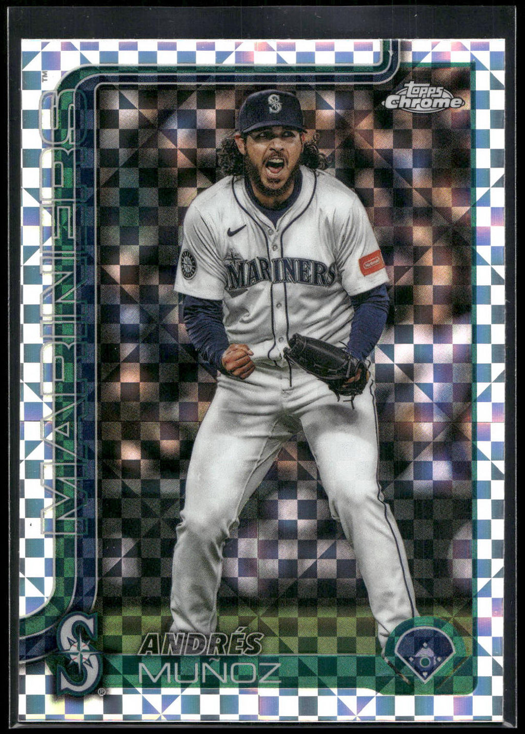 2025 Topps Chrome Update #USC108 Andrés Muñoz X-Fractors