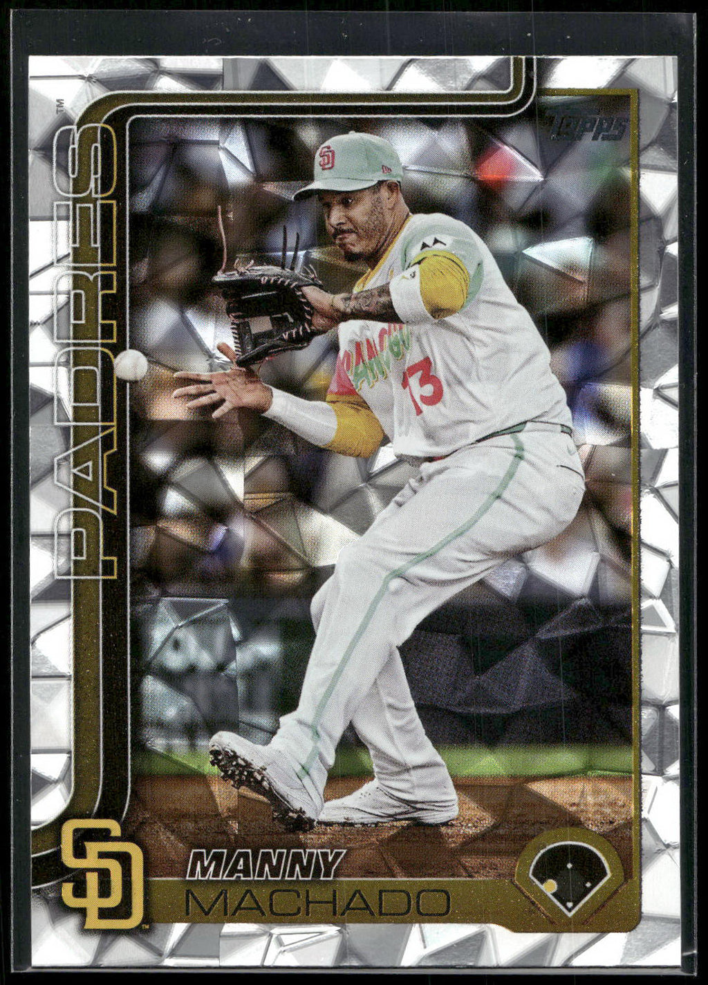 2025 Topps #215 Manny Machado Diamante Foil