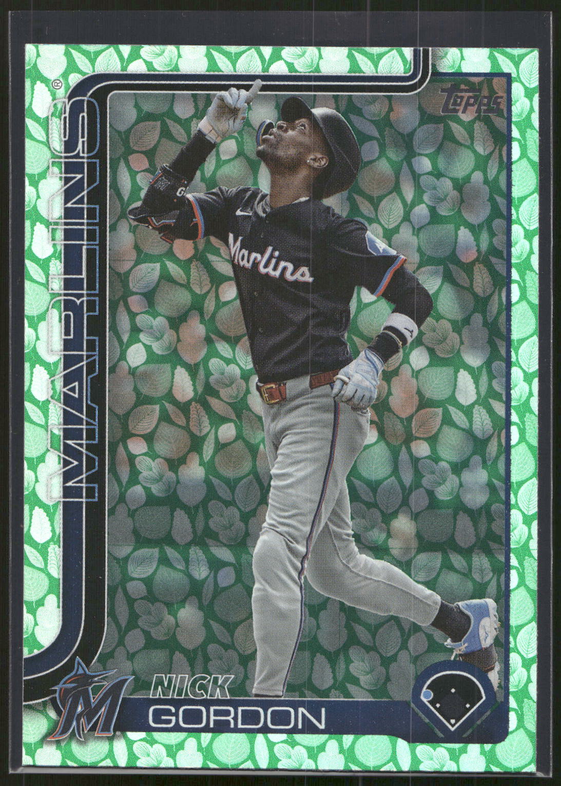 2025 Topps #57 Nick Gordon Holiday
