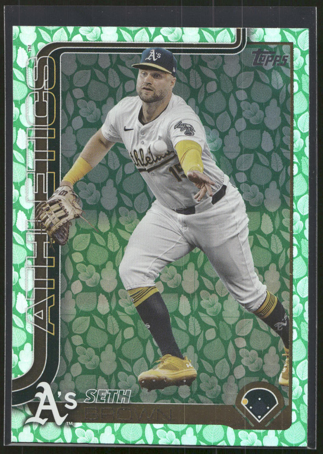 2025 Topps #8 Seth Brown Holiday