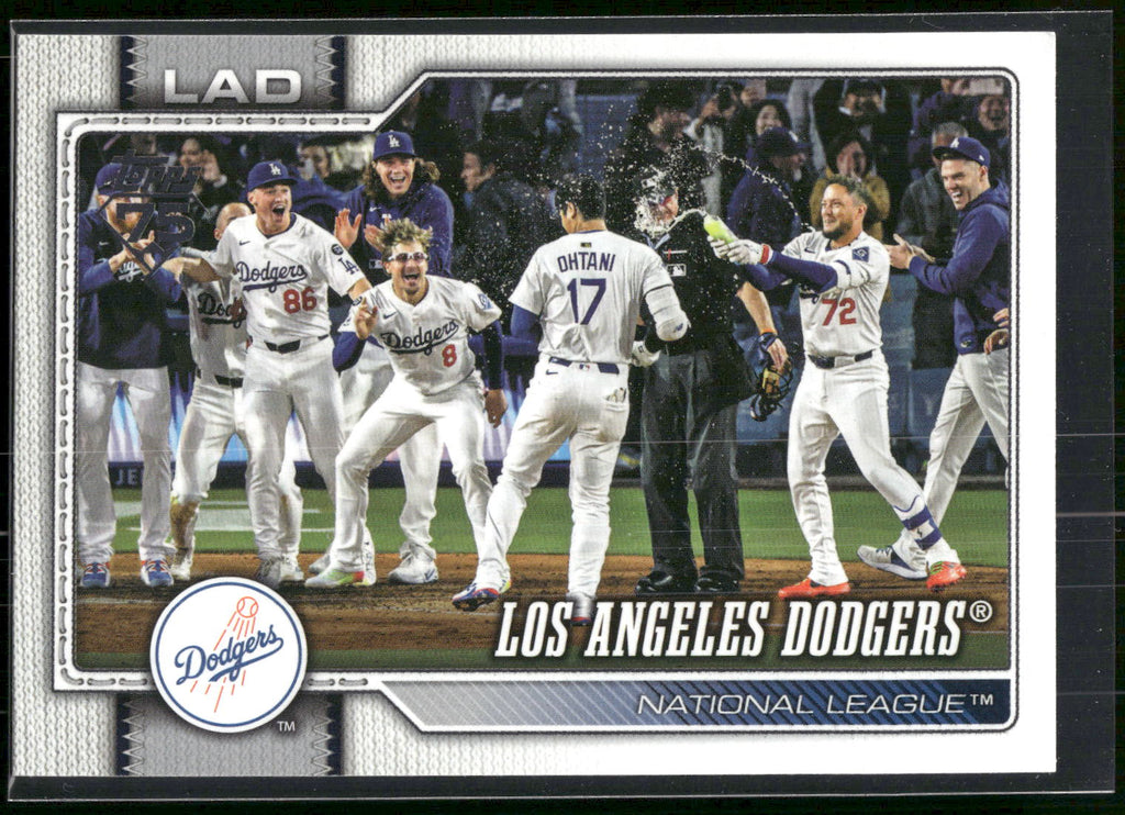 2026 Topps #256 Los Angeles Dodgers