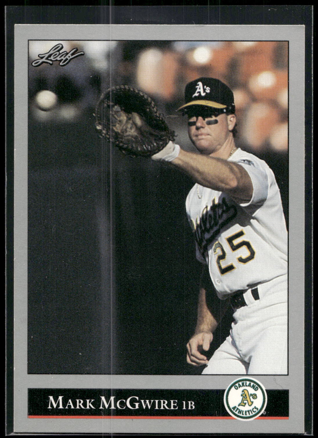 1992 Leaf #16 Mark McGwire