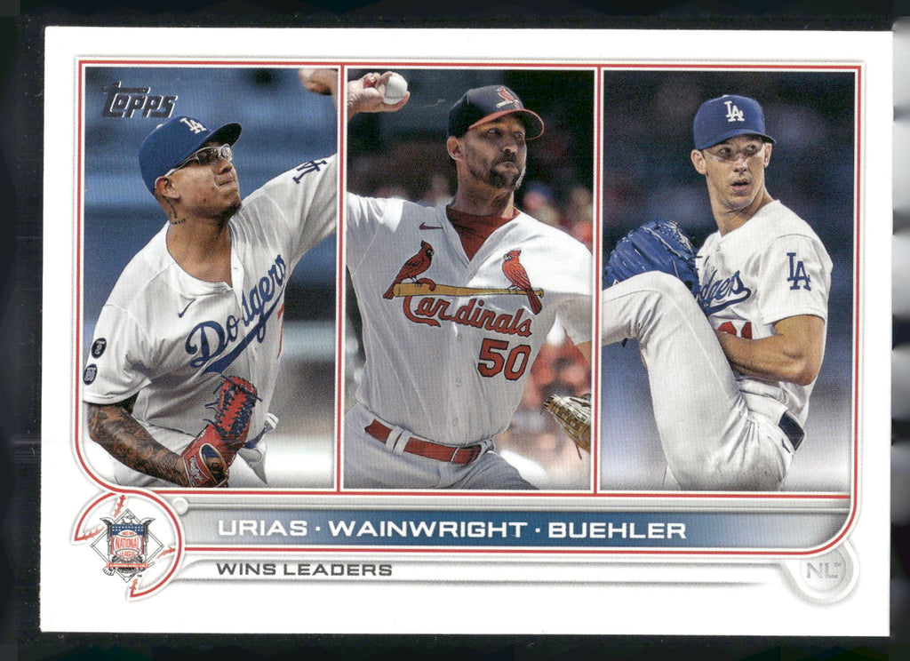 2022 Topps #105 NL Wins Leaders (Julio Urias / Adam Wainwright / Walker Buehler)