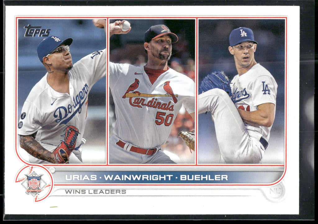 2022 Topps #105 NL Wins Leaders (Julio Urias / Adam Wainwright / Walker Buehler)