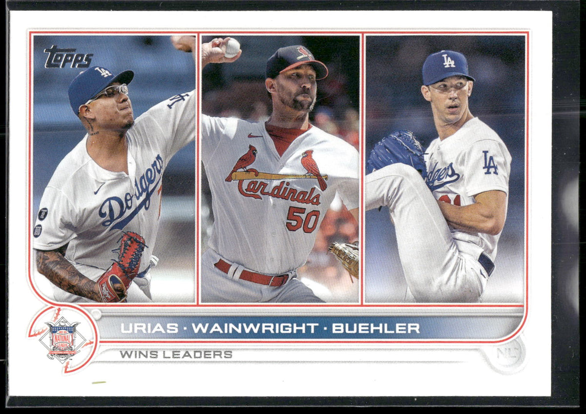 2022 Topps #105 NL Wins Leaders (Julio Urias / Adam Wainwright / Walker Buehler)