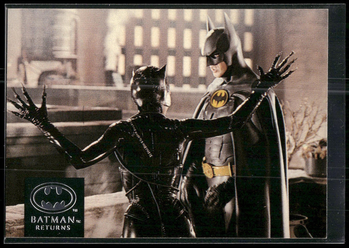 1992 Stadium Club Batman Returns #12 Catwomen now a predatory