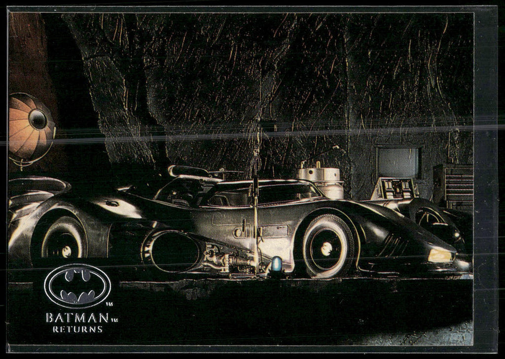 1992 Stadium Club Batman Returns #66 The style and technological capabilities