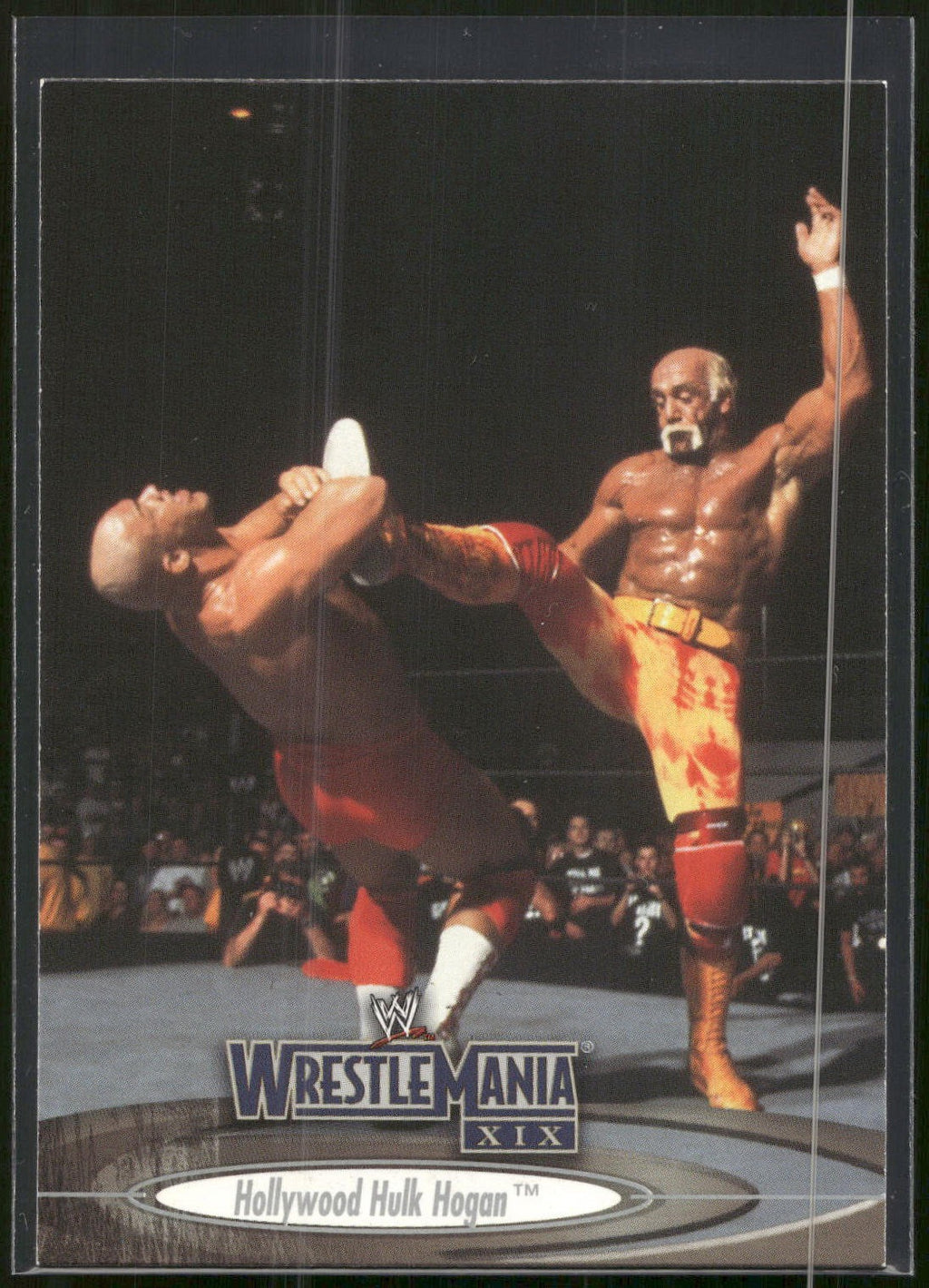 2003 Fleer WWE WrestleMania XIX #29 Hollywood Hulk Hogan