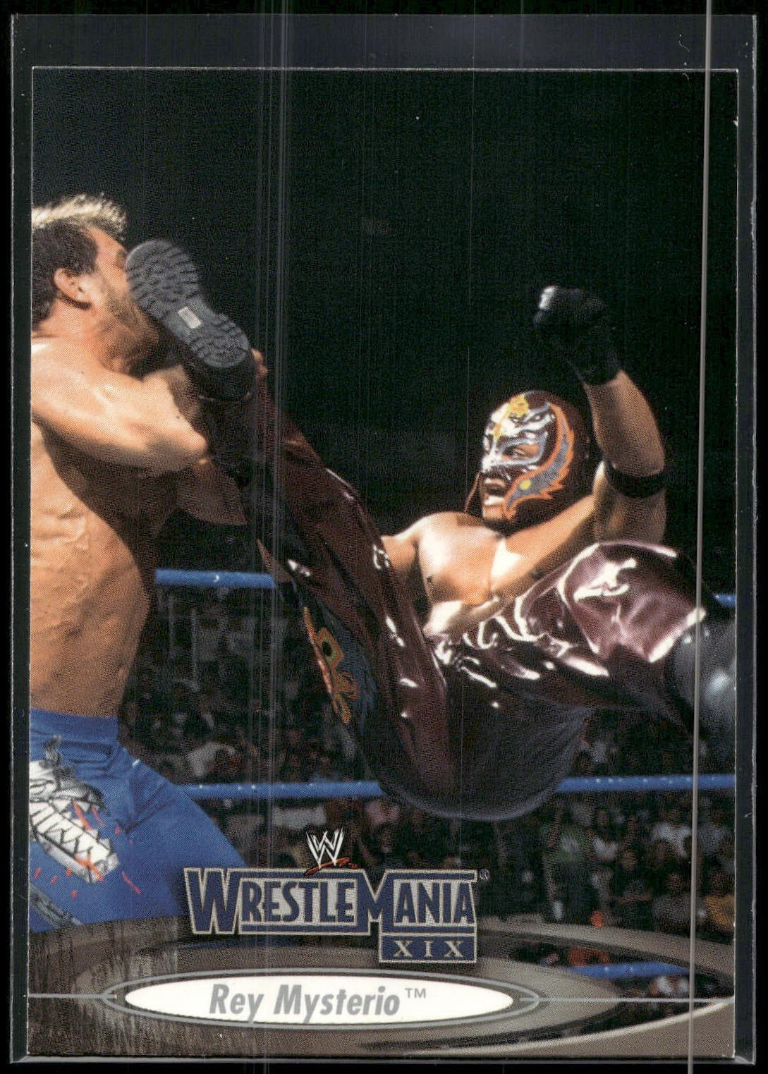 2003 Fleer WWE WrestleMania XIX #41 Rey Mysterio