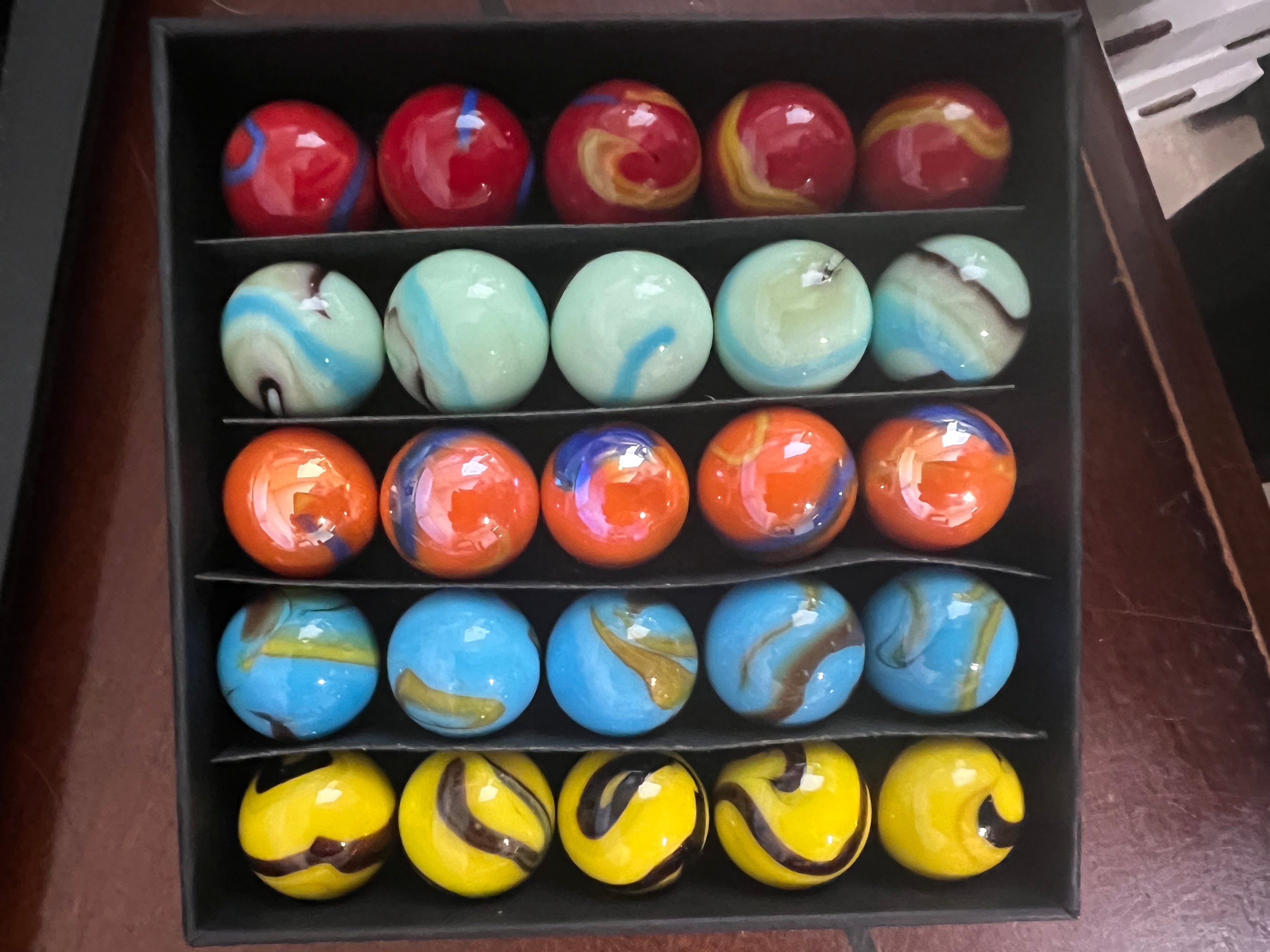Vintage West Virginia Swirl Marbles UV Reactive Cadmium Glow Lot 25
