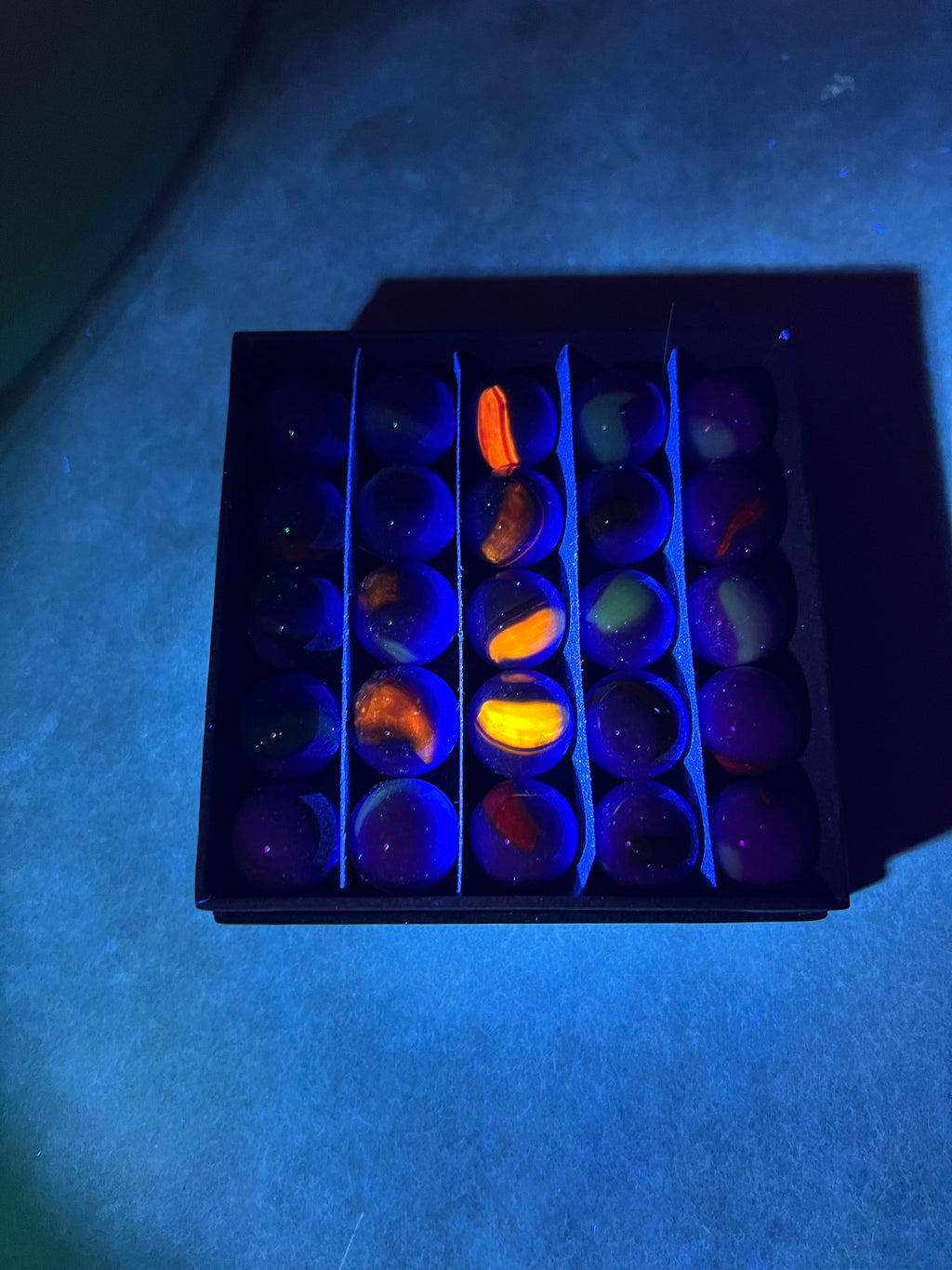 Vintage Glass Marble Lot 25 Count Blue Swirl UV Cadmium Reactive Slags #MB9