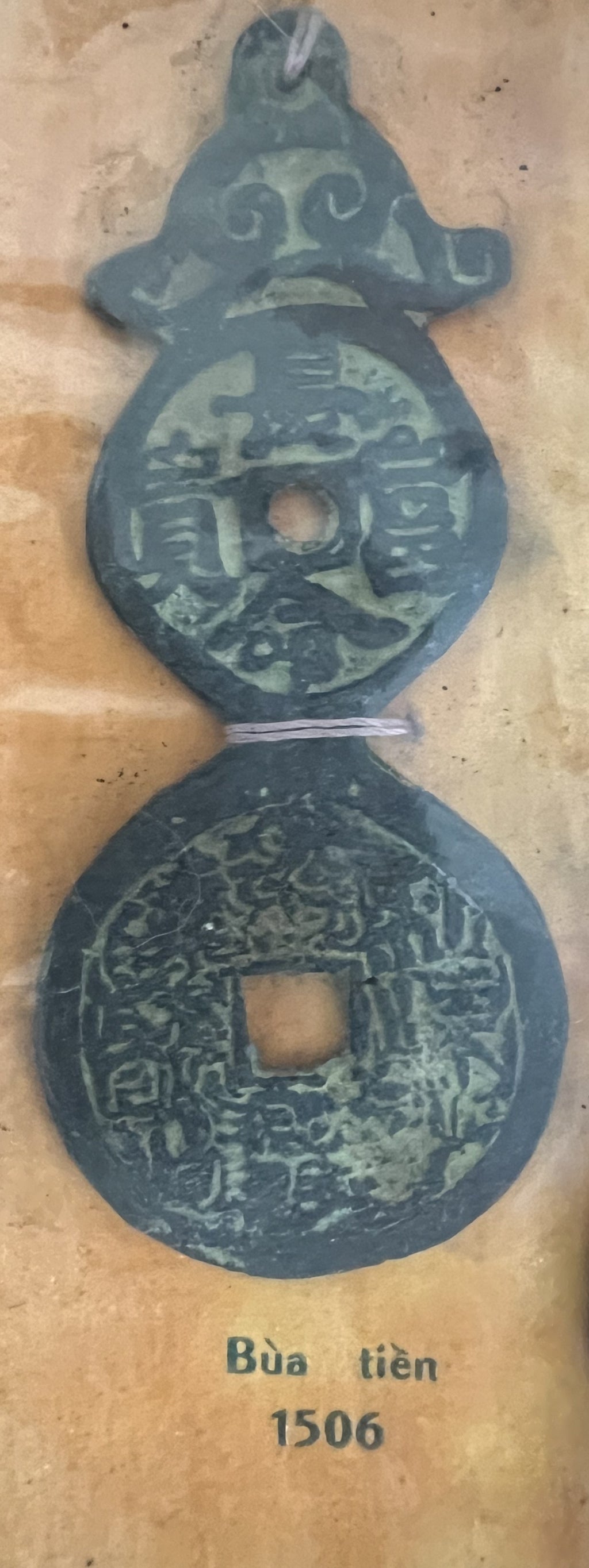 Vintage Chinese Moneys Dynasty Minh Amulet Coin Set Bua Tien Quy Tien 1506 1607