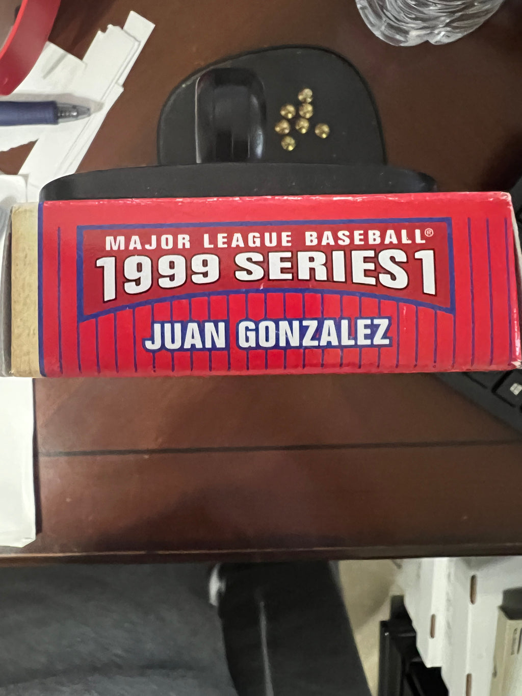 1999 Topps Action Flats Series 1 Juan Gonzalez Texas Rangers Figure Card Box