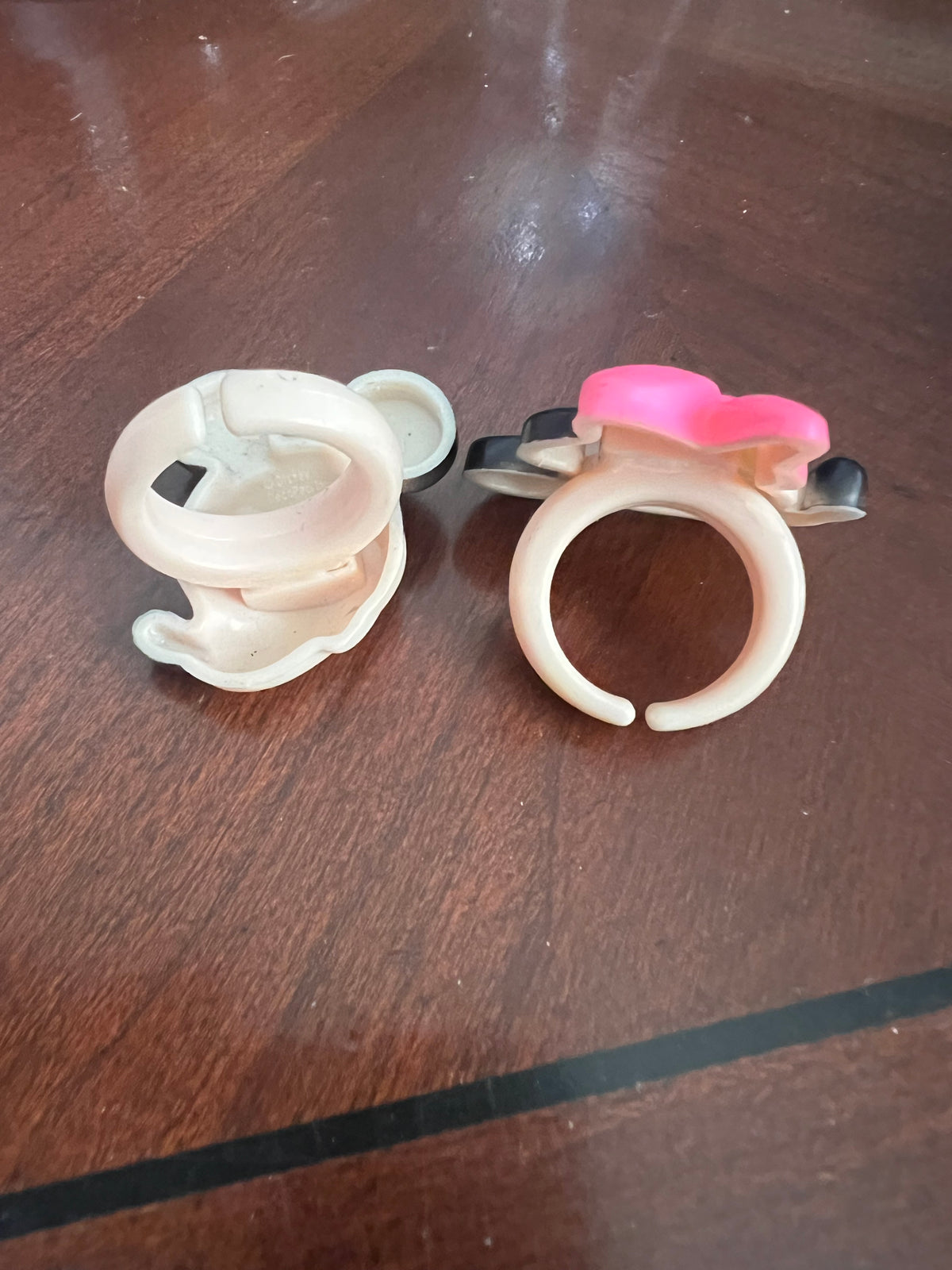 Vintage Walt Disney Mickey & Minnie Mouse Plastic Head Rings Lot of 2