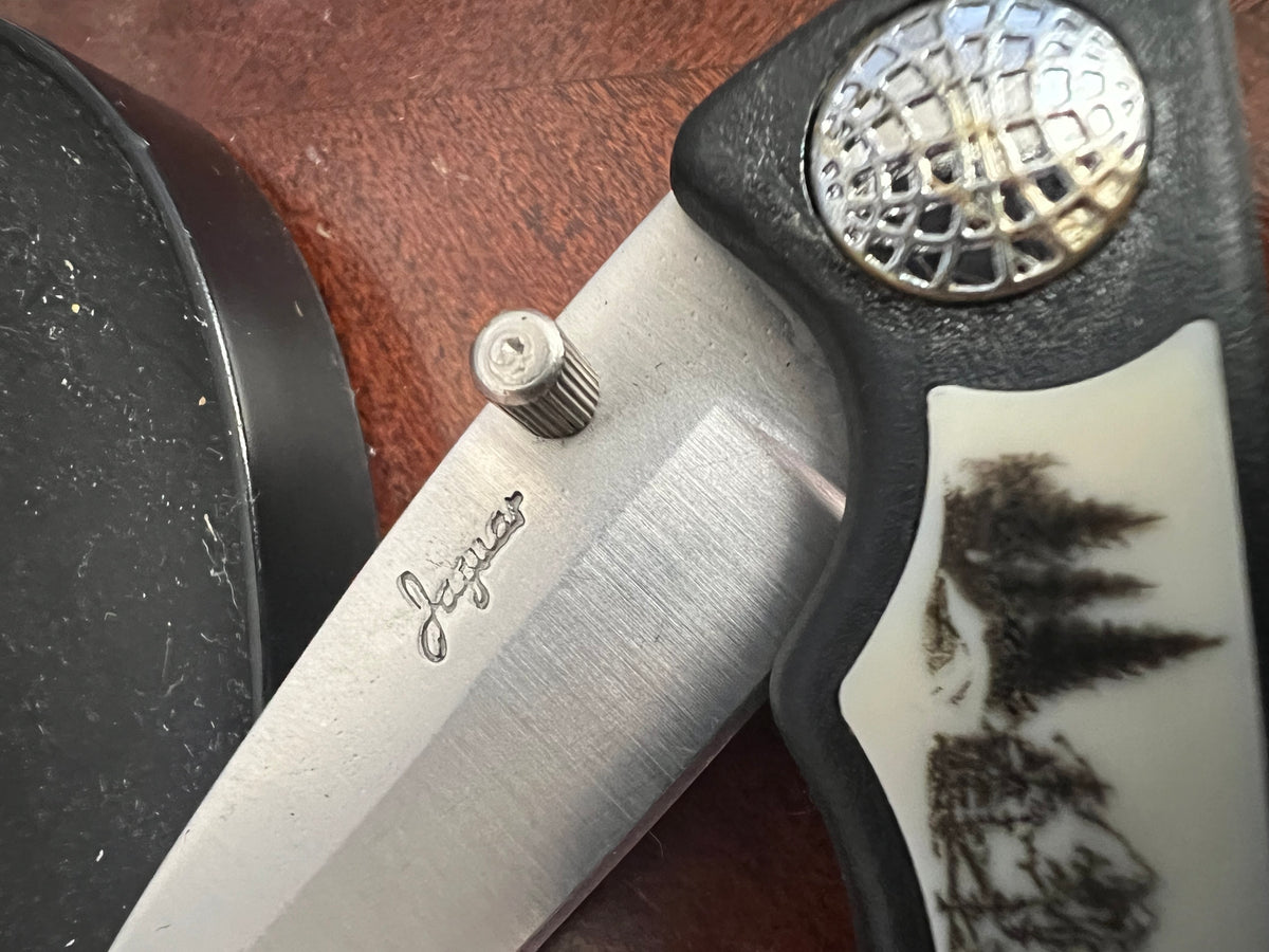 Jaguar Deluxe Knife Grizzly Bear Scrimshaw Folding Pocket Knife With Box