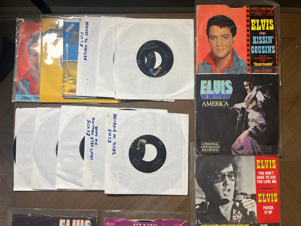 Elvis Presley 17 Record 45 RPM Lot RCA Victor 6 Picture Sleeves 11 Generic
